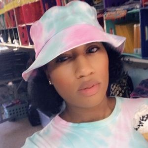 Tie dye hat!